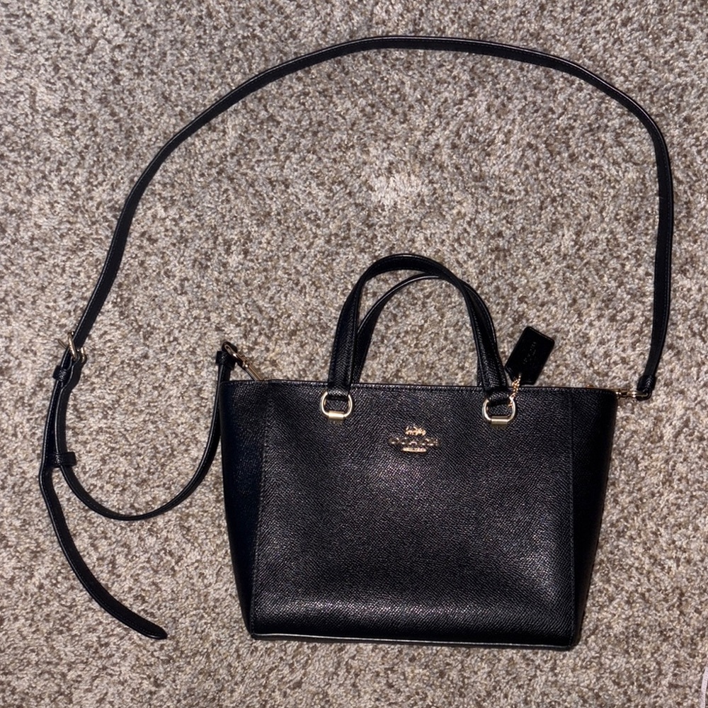 🖤💛Coach Alice Satchel with Gold Hardware